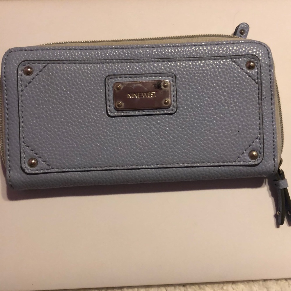 Nine West wallet